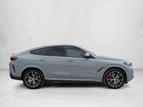 2025 BMW X6 xDrive40i