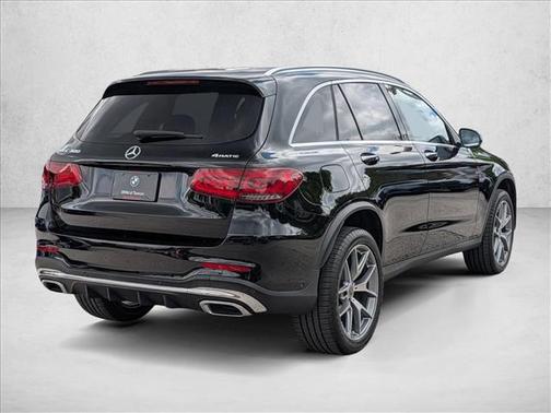 Obsidian Black Metallic 2022 Mercedes-Benz GLC 300 4MATIC
