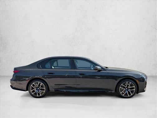 Dravit Grey Metallic 2023 BMW 760 i xDrive
