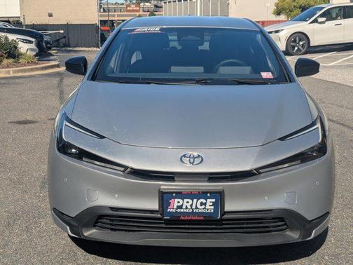 2024 Toyota Prius LE