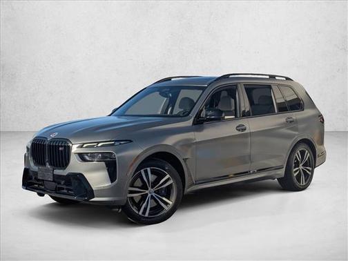 2023 BMW X7 M60i