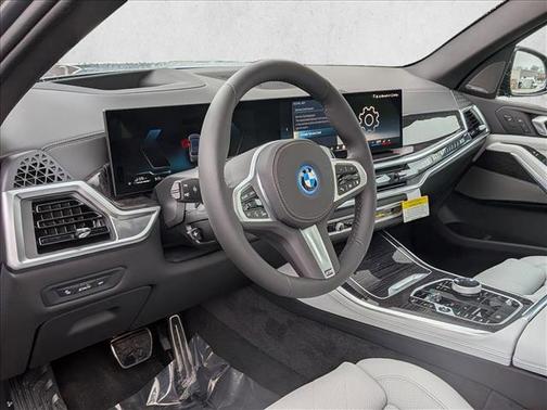 Skyscraper Grey Metallic 2026 BMW X5 PHEV xDrive50e
