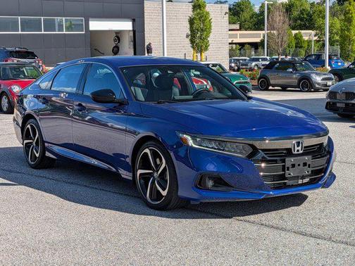 Still Night Pearl 2022 Honda Accord Sport 1.5T