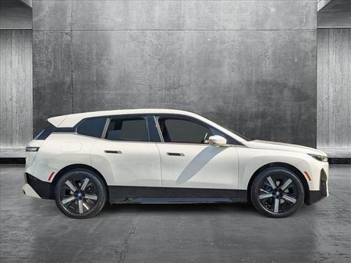 2024 BMW iX xDrive50