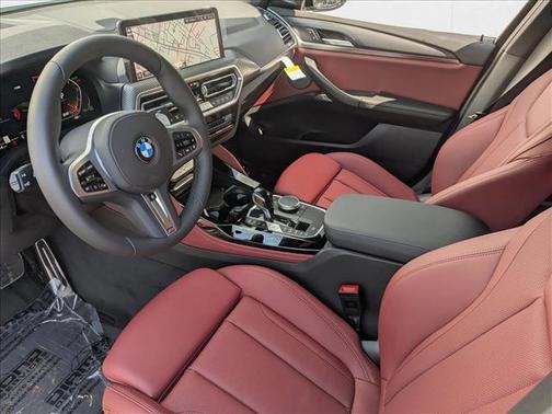 2025 BMW X4 xDrive30i