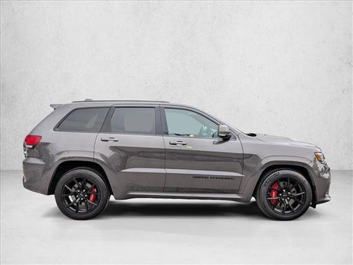 Granite Crystal Metallic Clearcoat 2021 Jeep Grand Cherokee SRT