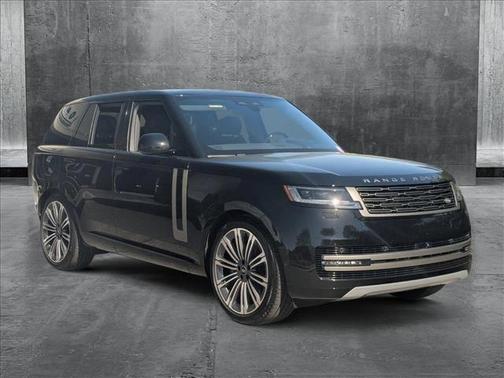 2025 Land Rover Range Rover P530 SE