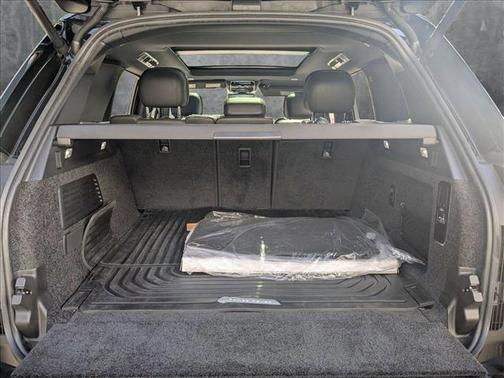 2025 Land Rover Range Rover P530 SE