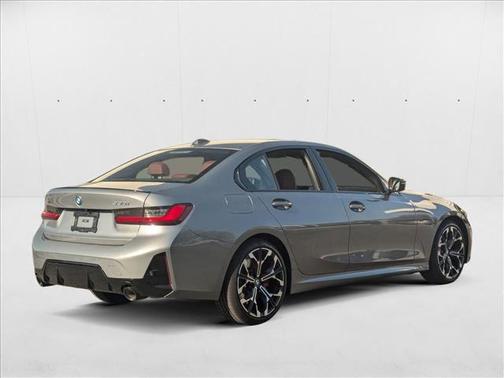 2025 BMW 330 i xDrive