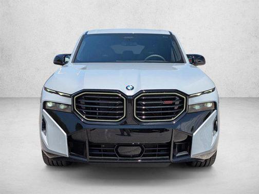 Brooklyn Grey Metallic 2026 BMW XM Label