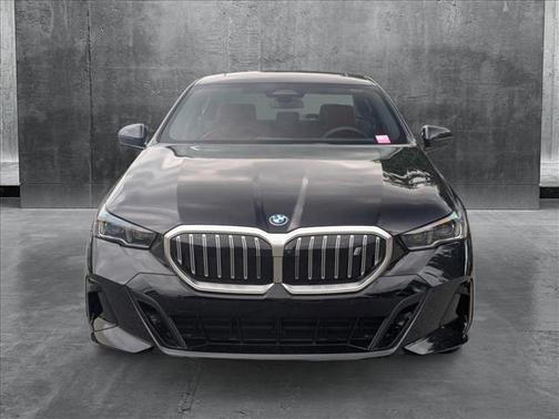 2025 BMW i5 eDrive40