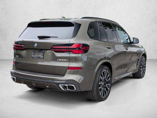 Manhattan Green 2026 BMW X5 M60i