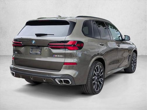 Manhattan Green 2026 BMW X5 M60i