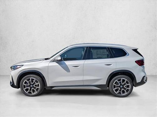 Mineral White Metallic 2026 BMW X1 xDrive28i
