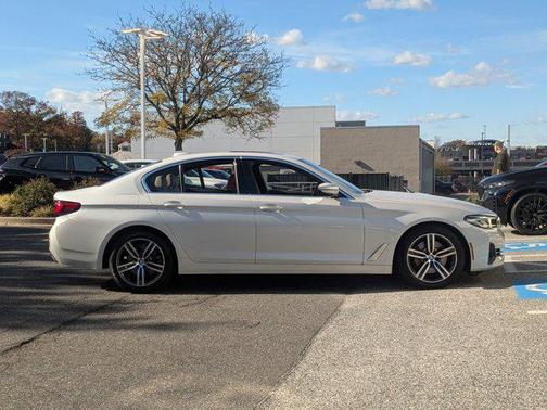 2022 BMW 530 i xDrive