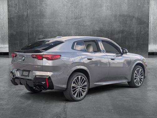 2025 BMW X2 M35i