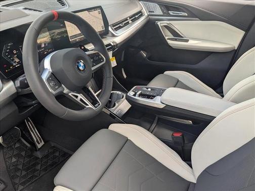 2025 BMW X2 M35i