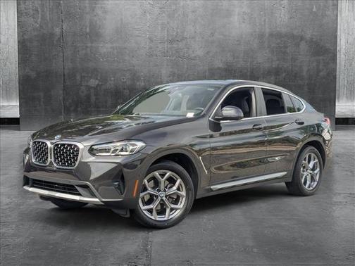 2025 BMW X4 xDrive30i