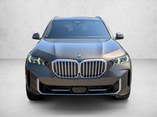 Manhattan Green Metallic 2026 BMW X5 xDrive40i