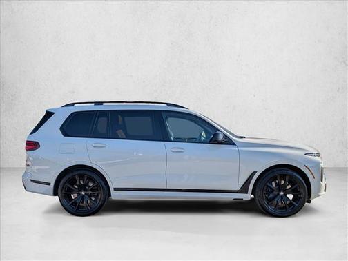 Alpine White 2024 BMW X7 M60i