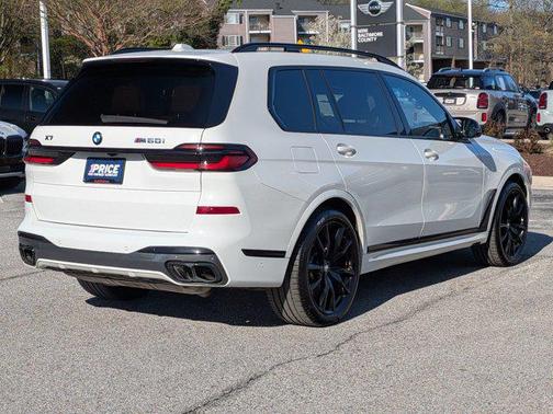 Alpine White 2024 BMW X7 M60i