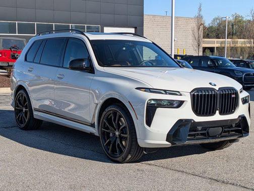 Alpine White 2024 BMW X7 M60i