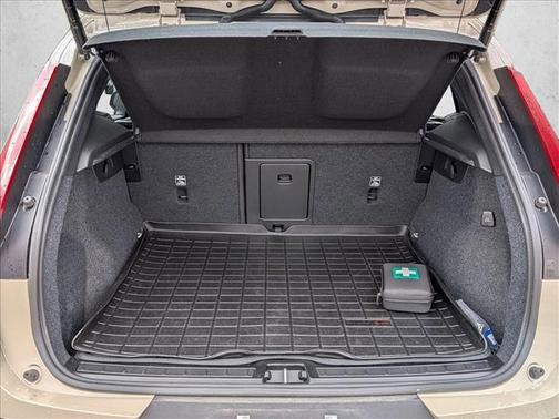 Sand Dune Metallic 2025 Volvo XC40 B5 Ultra Dark Theme
