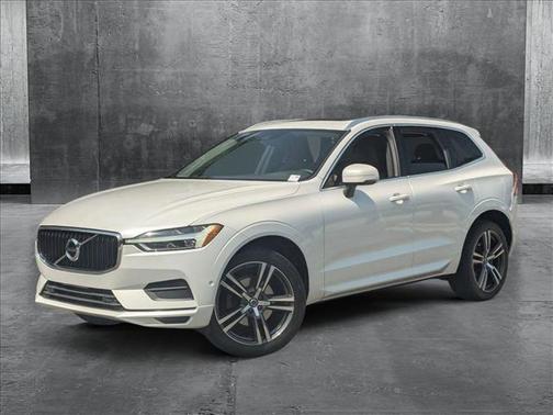2019 Volvo XC60 T5 Momentum