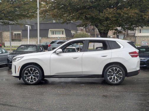 Mineral White Metallic 2026 BMW X3 30 xDrive