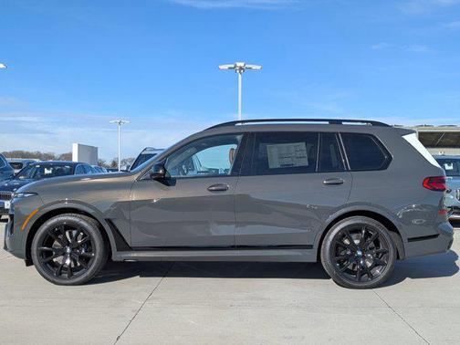 2026 BMW X7 M60i