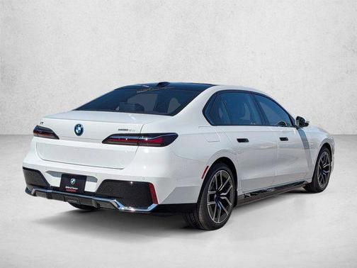 Alpine White 2026 BMW i7 eDrive50