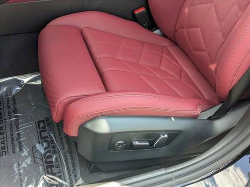 2026 BMW 550e 550e xDrive