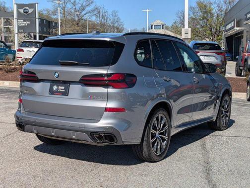 Skyscraper Grey Metallic 2024 BMW X5 M60i