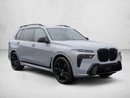 2024 BMW X7 M60i