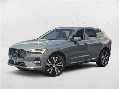2023 Volvo XC60 B5 Plus Bright Theme