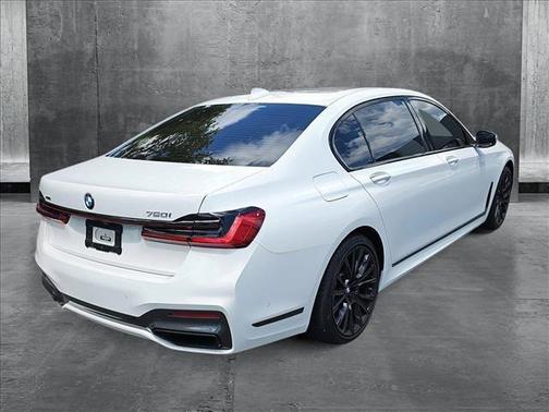 2022 BMW 750 i xDrive