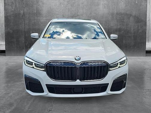 2022 BMW 750 i xDrive