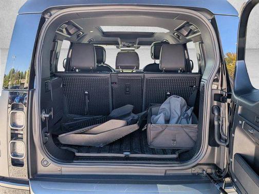 Carpathian Grey Premium Metallic 2024 Land Rover Defender 110 P525 Carpathian Edition