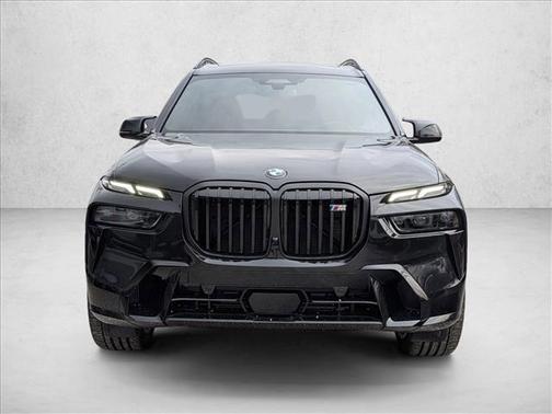 2026 BMW X7 M60i