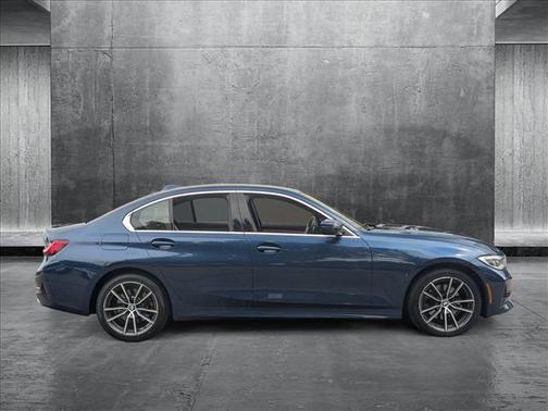 2022 BMW 330 xDrive