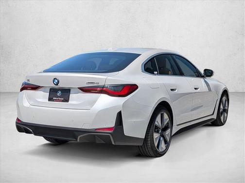 Mineral White Metallic 2026 BMW i4 Gran Coupe xDrive40