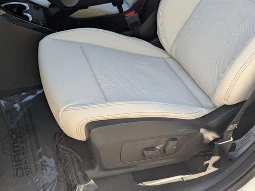 Alpine White 2026 BMW X1 xDrive28i