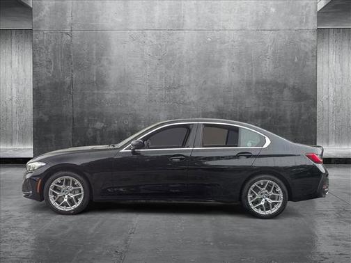 2025 BMW 330 i xDrive