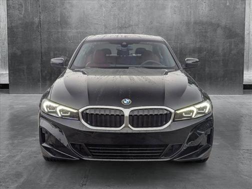 2025 BMW 330 i xDrive