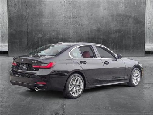2025 BMW 330 i xDrive