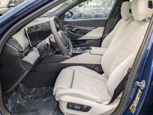 2026 BMW i5 xDrive40