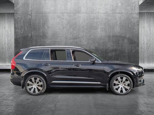 2022 Volvo XC90 Recharge Plug-In Hybrid T8 Inscription 6 Passenger