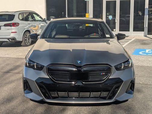 2024 BMW i5 M60
