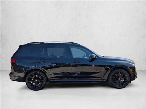 Black Sapphire Metallic 2025 BMW X7 M60i