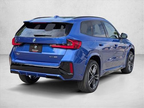 Portimao Blue Metallic 2026 BMW X1 xDrive28i